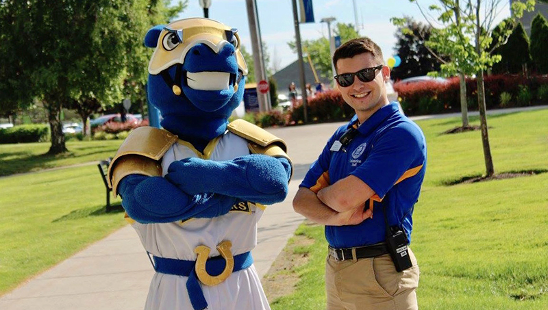 Image of Ian Maloney ’20 and Charlie.