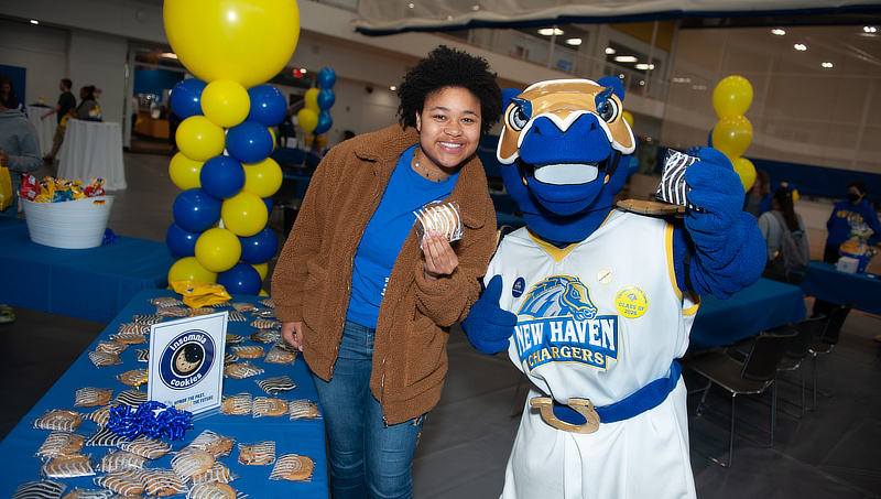 Tiara Starks ’22 and Charlie at the Giving Day kickoff.