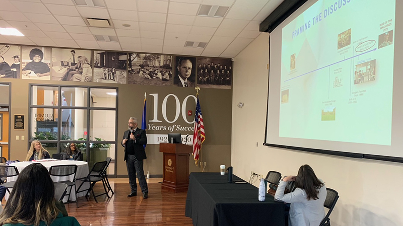 Bruno Barreto de Góes, Ph.D., speaks to his fellow Chargers about AI.