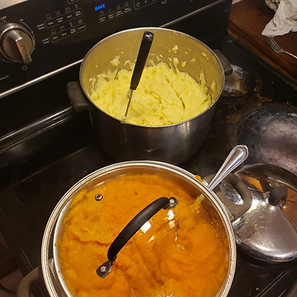 Beatrice Glaviano ’26 looks forward to enjoying some mashed potatoes and squash. 